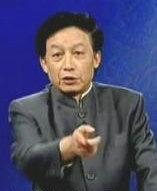 易中天写的书